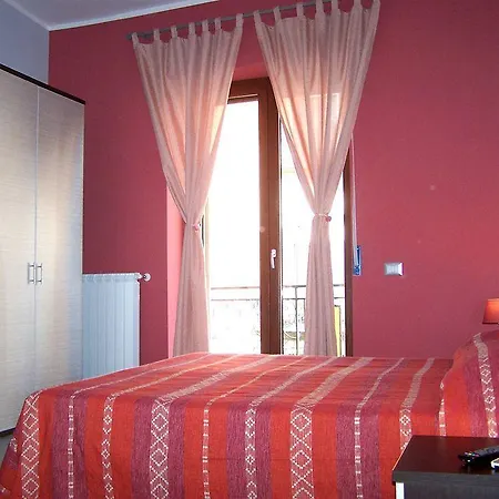 Oda ve Kahvaltı Eco Pompei